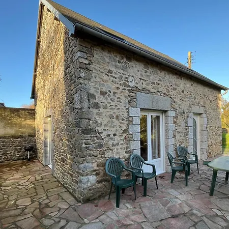 2 Bedroom Cozy In