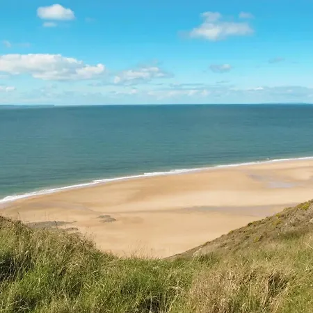 Nyaraló 2 Bedroom Cozy In *